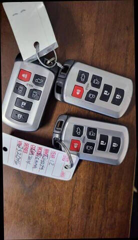 2012 Toyota Sienna XLE 8-Passenger