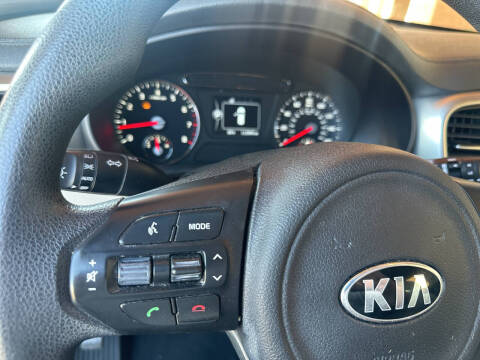 2018 Kia Sorento LX