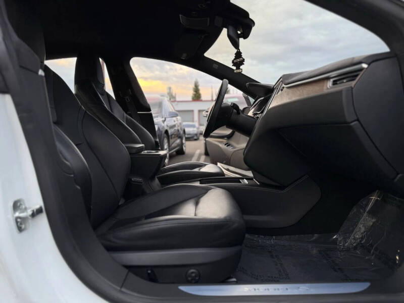 2016 Tesla Model S