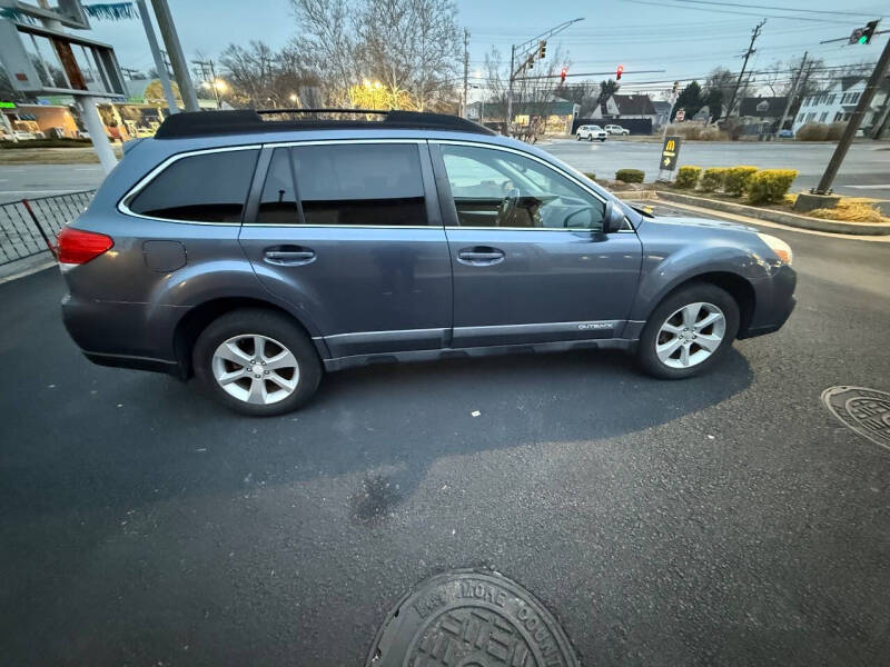 2013 Subaru Outback 2.5i Premium