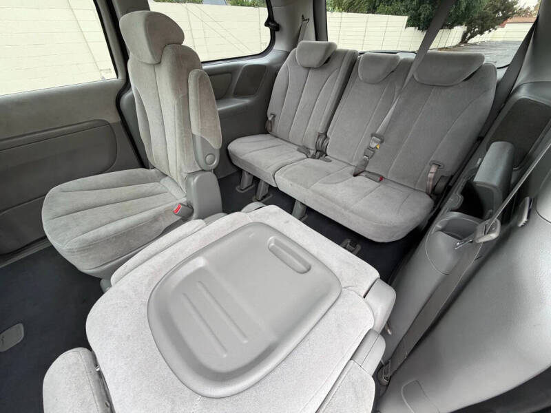 2008 Kia Sedona