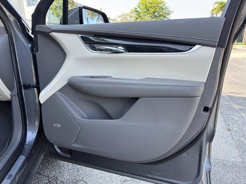 2021 Cadillac XT6 19
