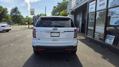 2014 Ford Explorer