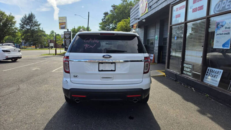 2014 Ford Explorer