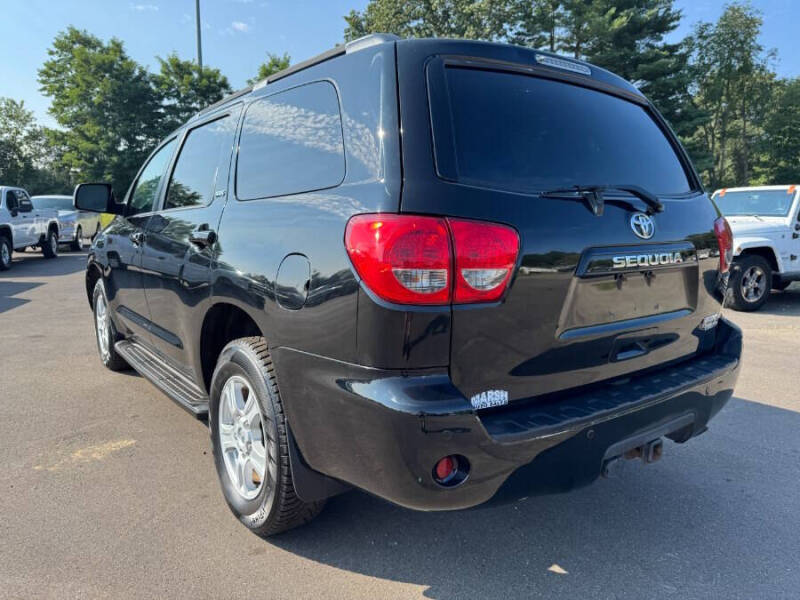 2013 Toyota Sequoia SR5