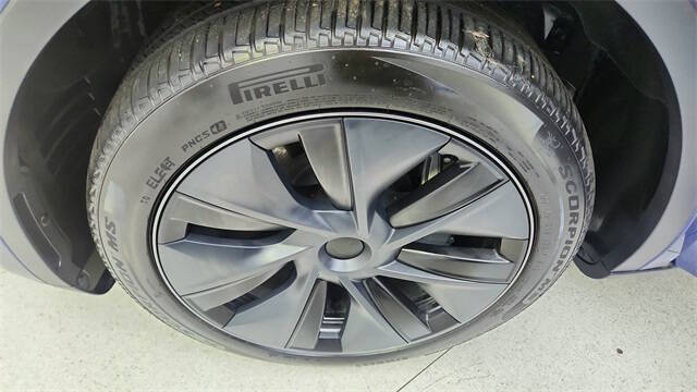 2025 Tesla Model Y Long Range