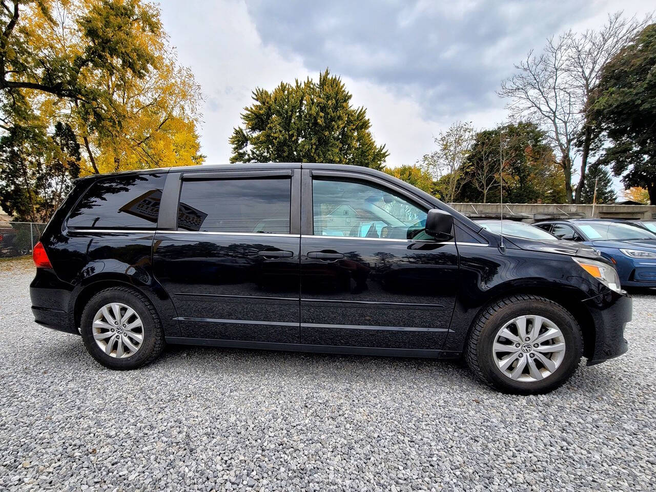 2013 Volkswagen Routan for sale at Statewide Auto LLC in Akron, OH