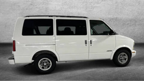 2002 Chevrolet Astro LS
