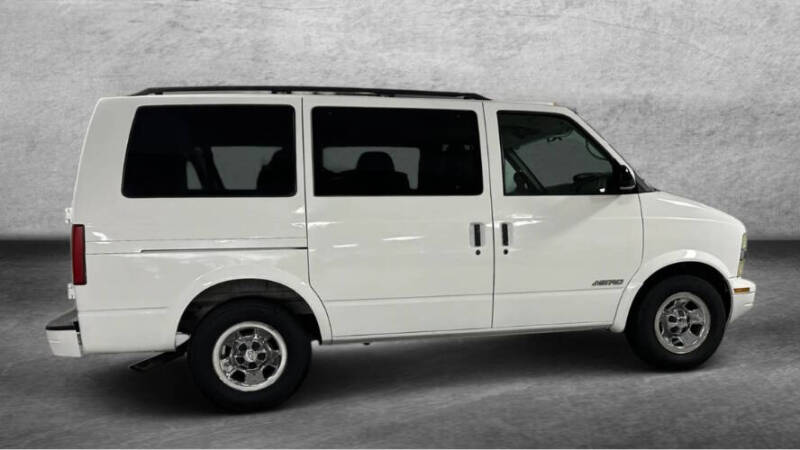 2002 Chevrolet Astro LS