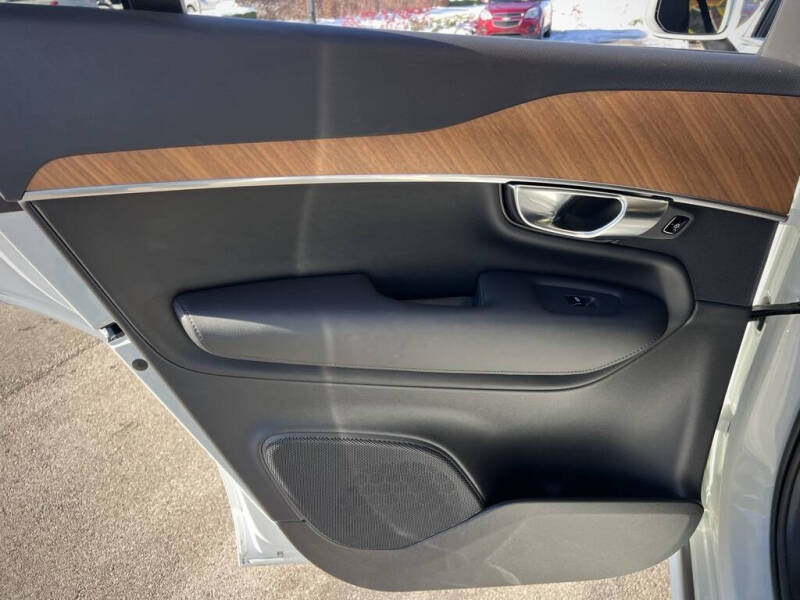 2024 Volvo XC90 B6 Plus Bright Theme 6P