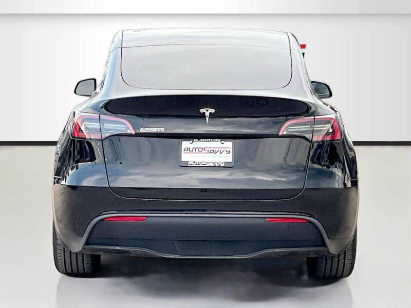 2025 Tesla Model Y Long Range