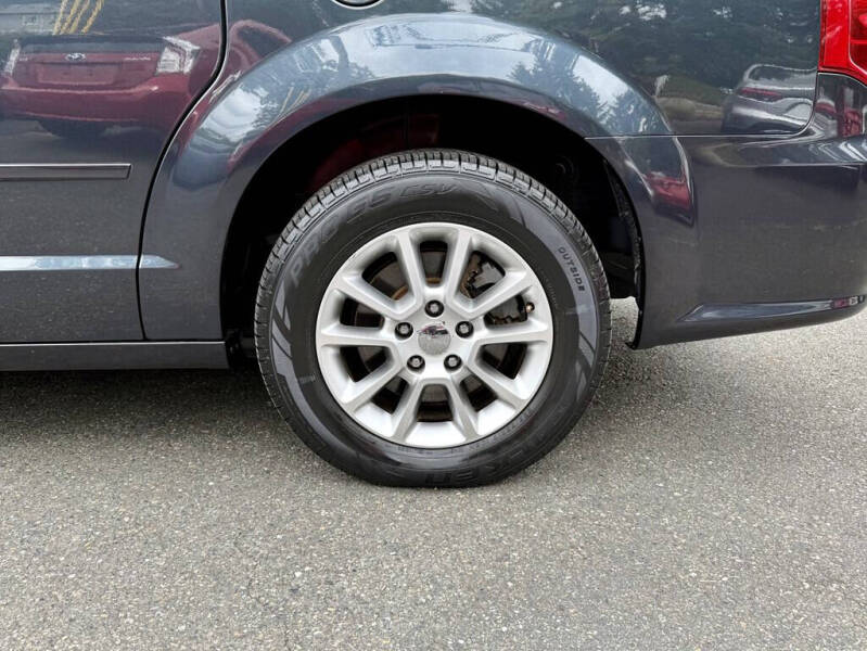 2013 Dodge Grand Caravan R/T