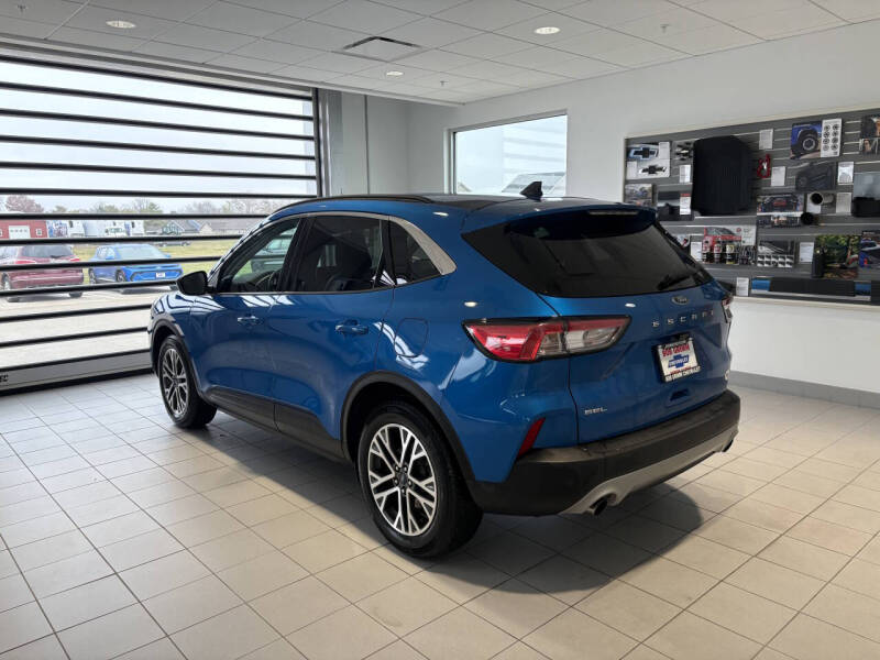 2020 Ford Escape SEL