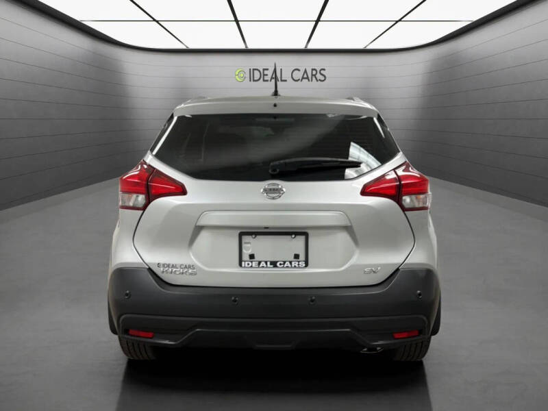 2020 Nissan Kicks SV