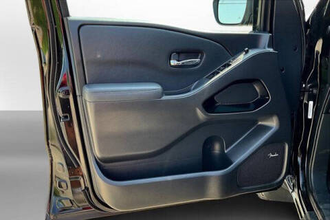 2022 Nissan Frontier SV