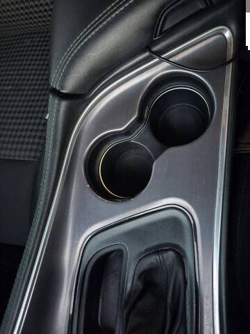 2016 Dodge Challenger SXT Plus