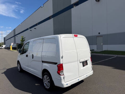 2021 Nissan NV200 SV
