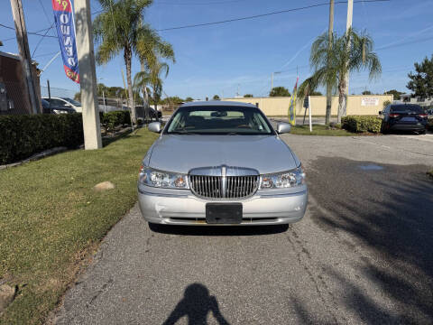 2002 Lincoln Town Car Signature