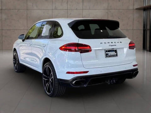 2017 Porsche Cayenne Platinum Edition