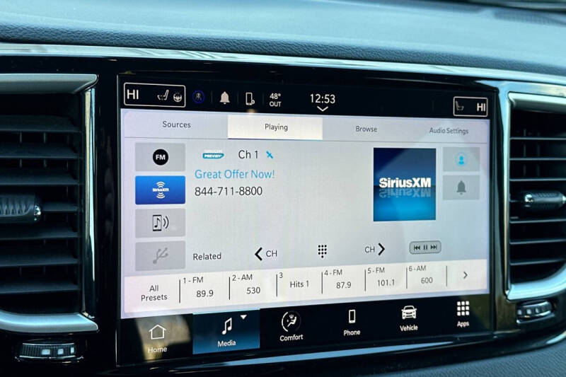 2024 Chrysler Pacifica Touring L