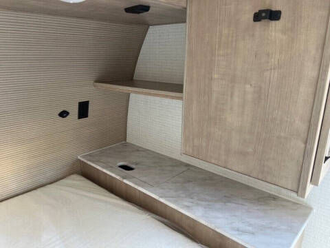 2025 Palomino Solaire