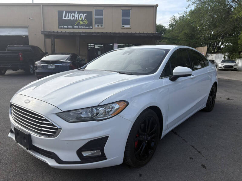 2019 Ford Fusion SE FWD's photo