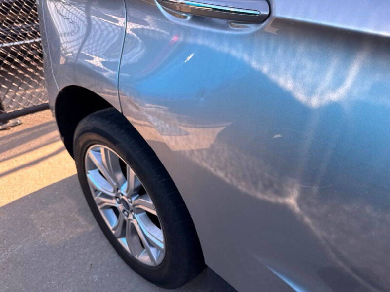 2022 Ford Edge Titanium