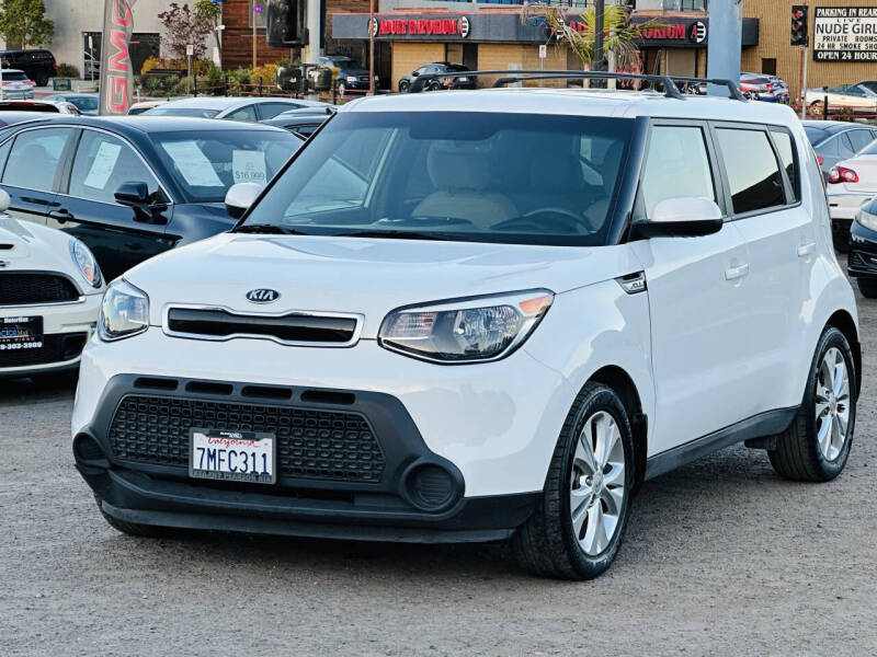 2015 Kia Soul +