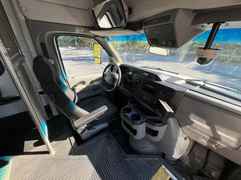 2020 Ford E-450