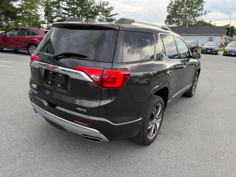 2017 GMC Acadia Denali