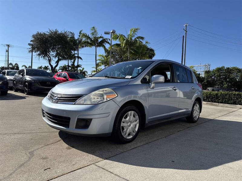 2011 Nissan Versa 1.8 S