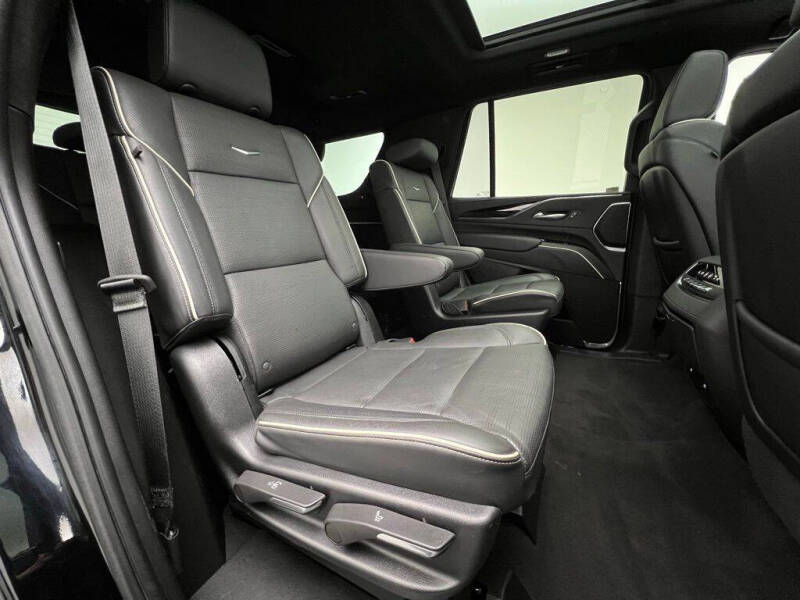 2023 Cadillac Escalade Sport