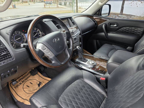 2019 Infiniti QX80 Luxe
