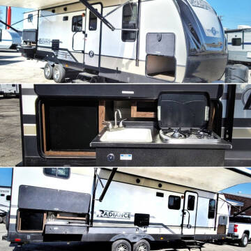 2018 Cruiser RV Radiance 26BH