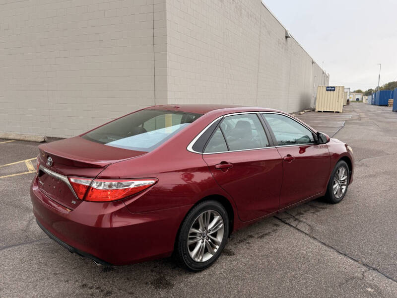 2016 Toyota Camry SE