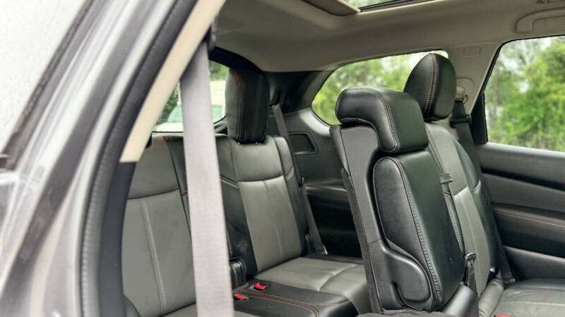 2019 Nissan Pathfinder SL