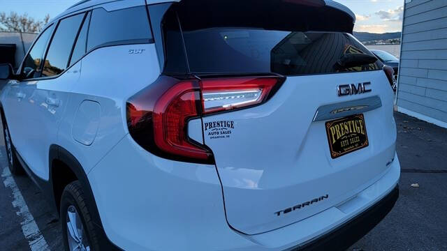 2024 GMC Terrain SLT