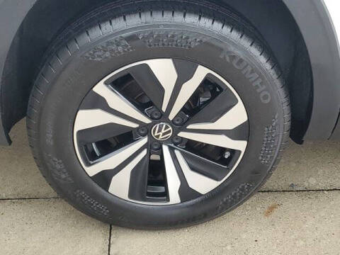 2024 Volkswagen Atlas SE