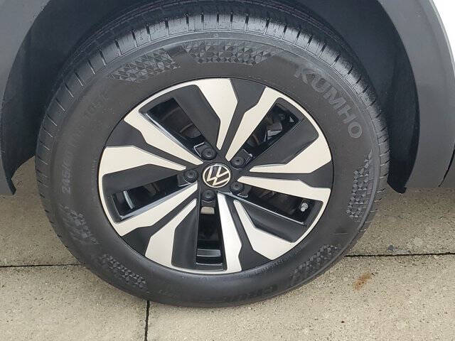 2024 Volkswagen Atlas SE