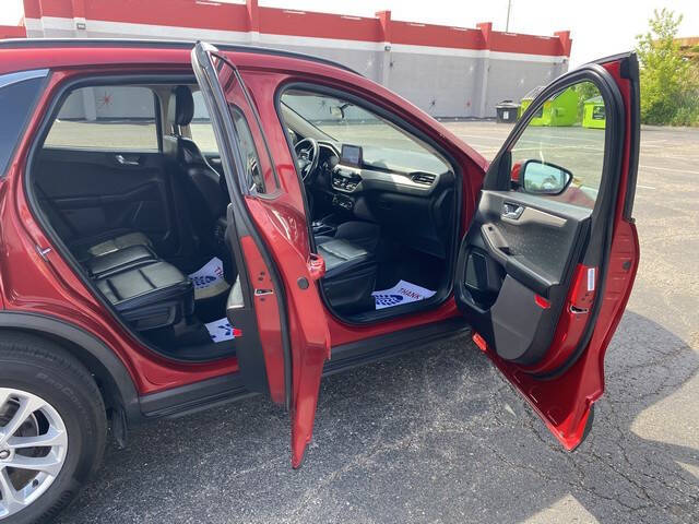 2020 Ford Escape SEL