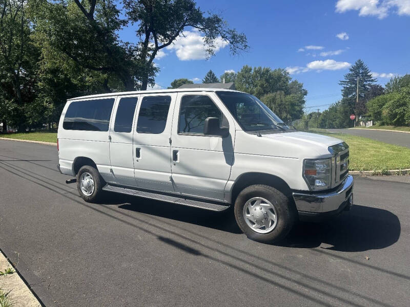 2013 Ford E-Series E-350 SD XL