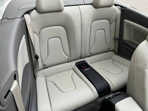 2010 Audi A5 2.0T quattro Premium Plus