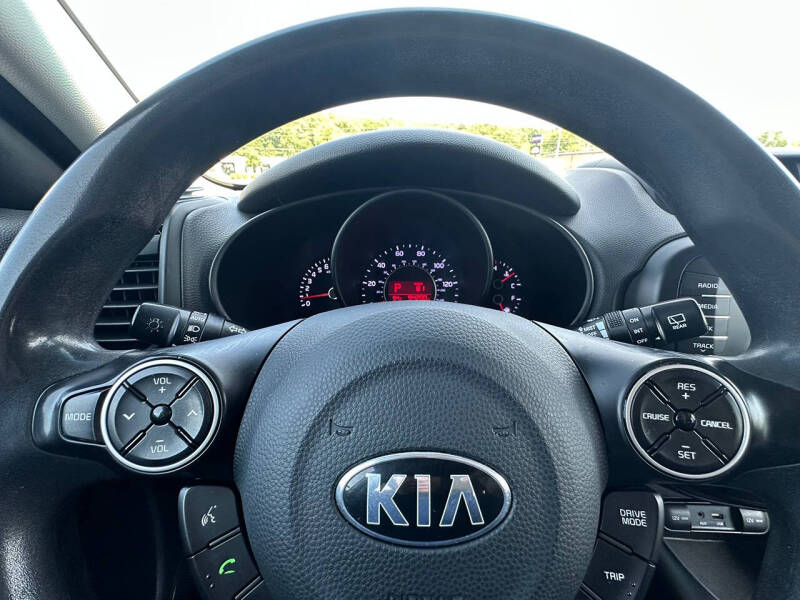 2019 Kia Soul +