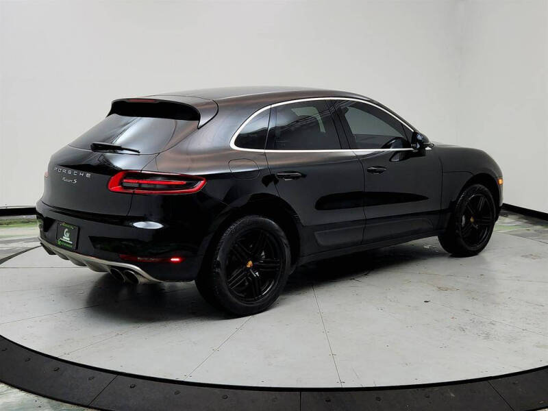 2016 Porsche Macan S