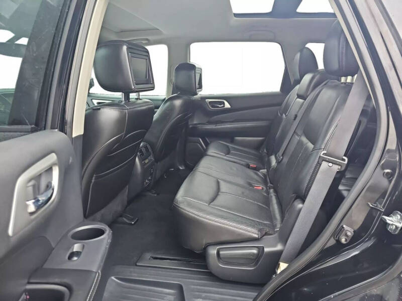 2013 Nissan Pathfinder Platinum