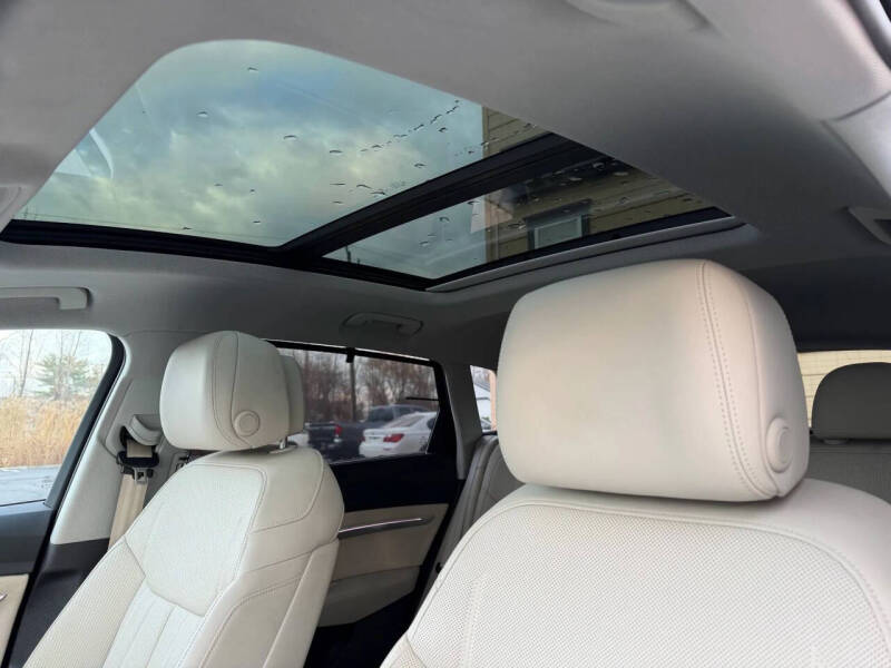 2019 Audi e-tron quattro Prestige