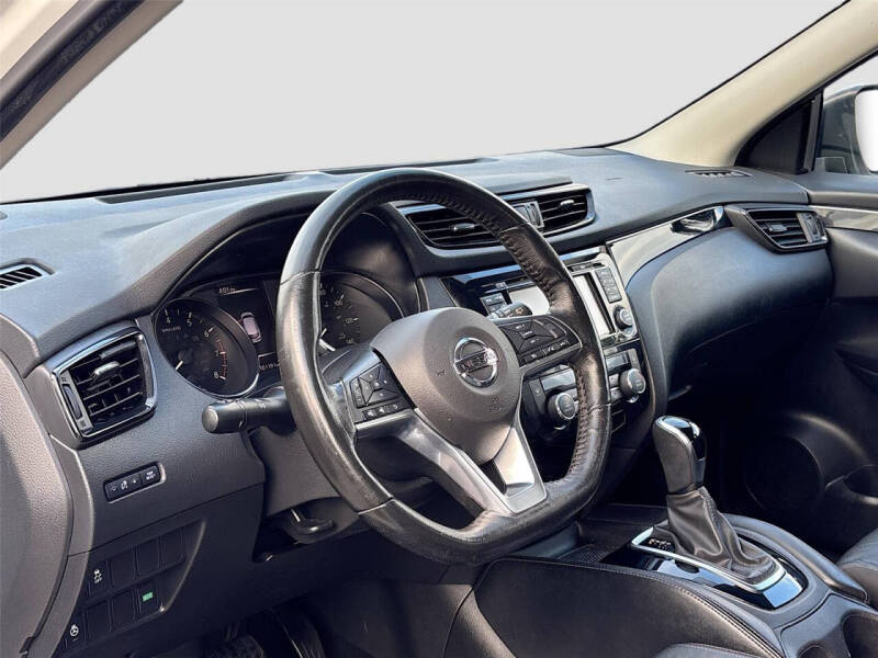 2017 Nissan Rogue Sport SL