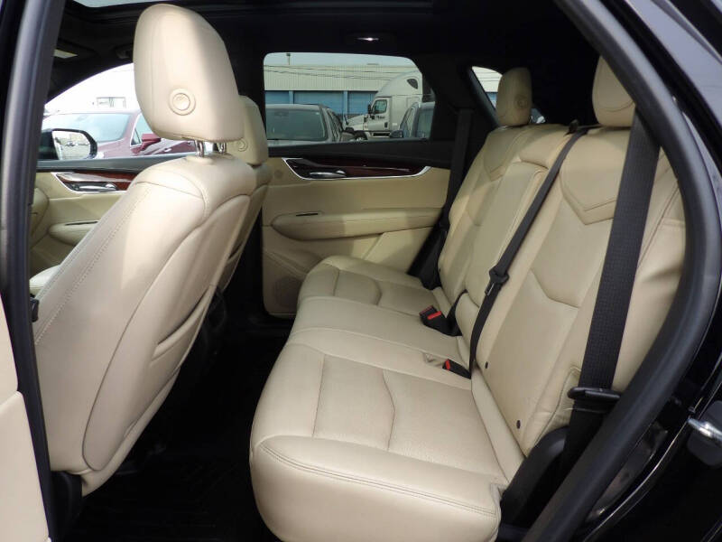 2017 Cadillac XT5 Premium Luxury