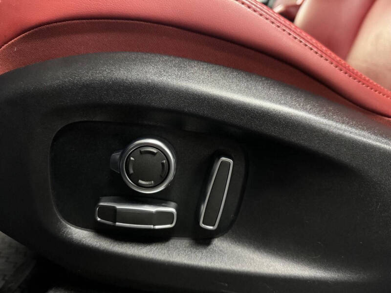 2024 Jaguar F-PACE P400 R-Dynamic S