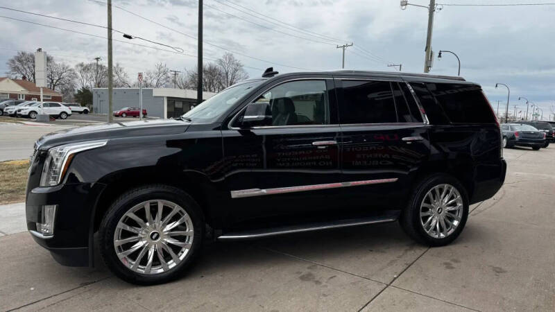 2016 Cadillac Escalade Luxury Collection